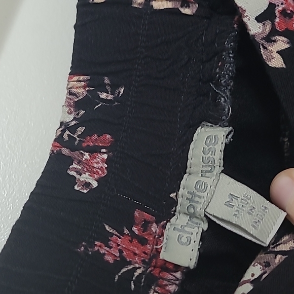 Charlotte Ruse M floral wide leg pants - Picture 4 of 5